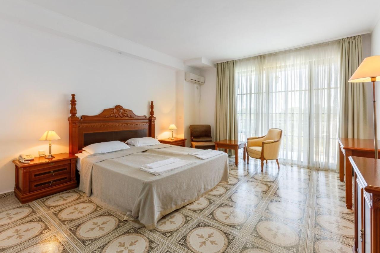 Vita Rama Holistic Hotel And Retreats - Vegan Full Board Obzor Kültér fotó